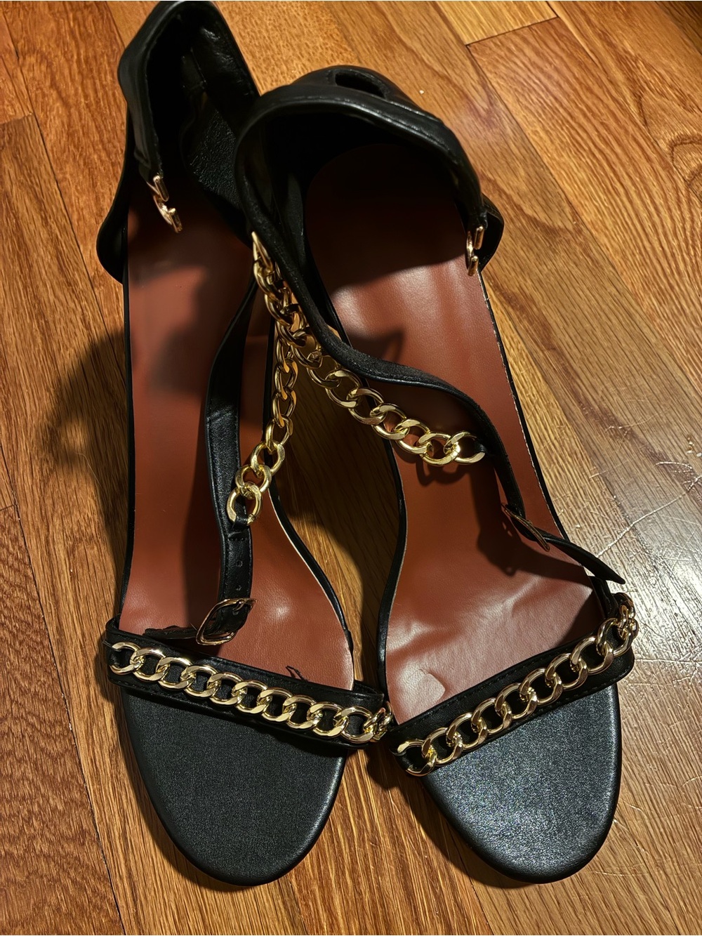 Source Unknown Black Heeled Sandals with Gold Chain Detail